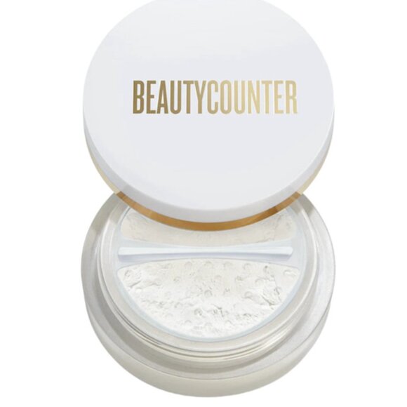 Beautycounter Mattifying Powder - Translucent Finishing Powder - Talc Free - Picture 1 of 10